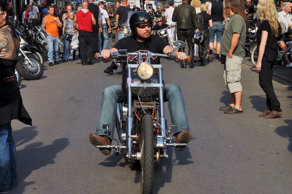 Harley PartyII 2010   021.jpg